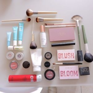 🌸Make up Bundle!🌸